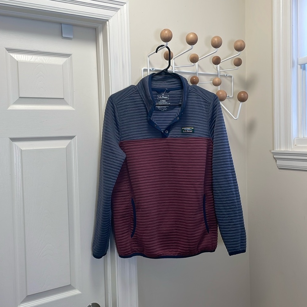 L.L Bean - Classic Button Up Pullover Sweatshirt - Navy / Red - Small